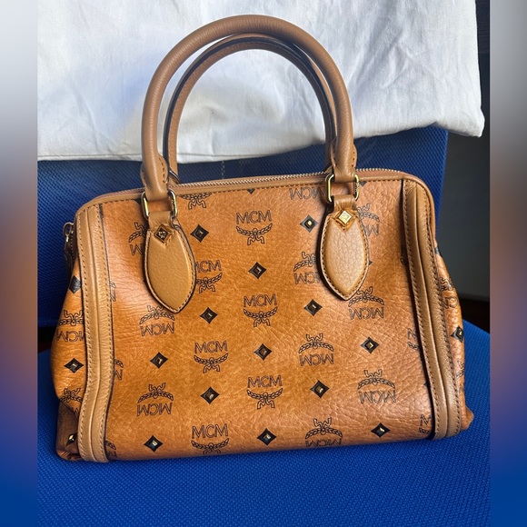 EUC MCM STUDDED SATCHEL HANDBAG - Picture 2 of 7